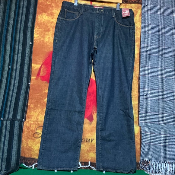 ARIZONA JEAN COMPANY-men’s dark rinse cotton denim ‘SLIM FIT STRAIGHT’ leg jeans - Picture 4 of 11